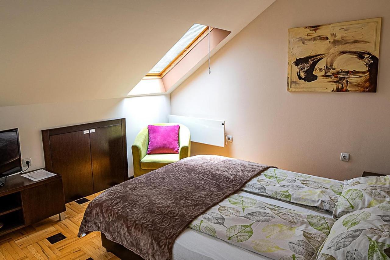 Pleasure Čair apartments Ni Extérieur photo