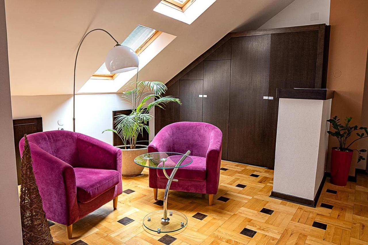 Pleasure Čair apartments Ni Extérieur photo