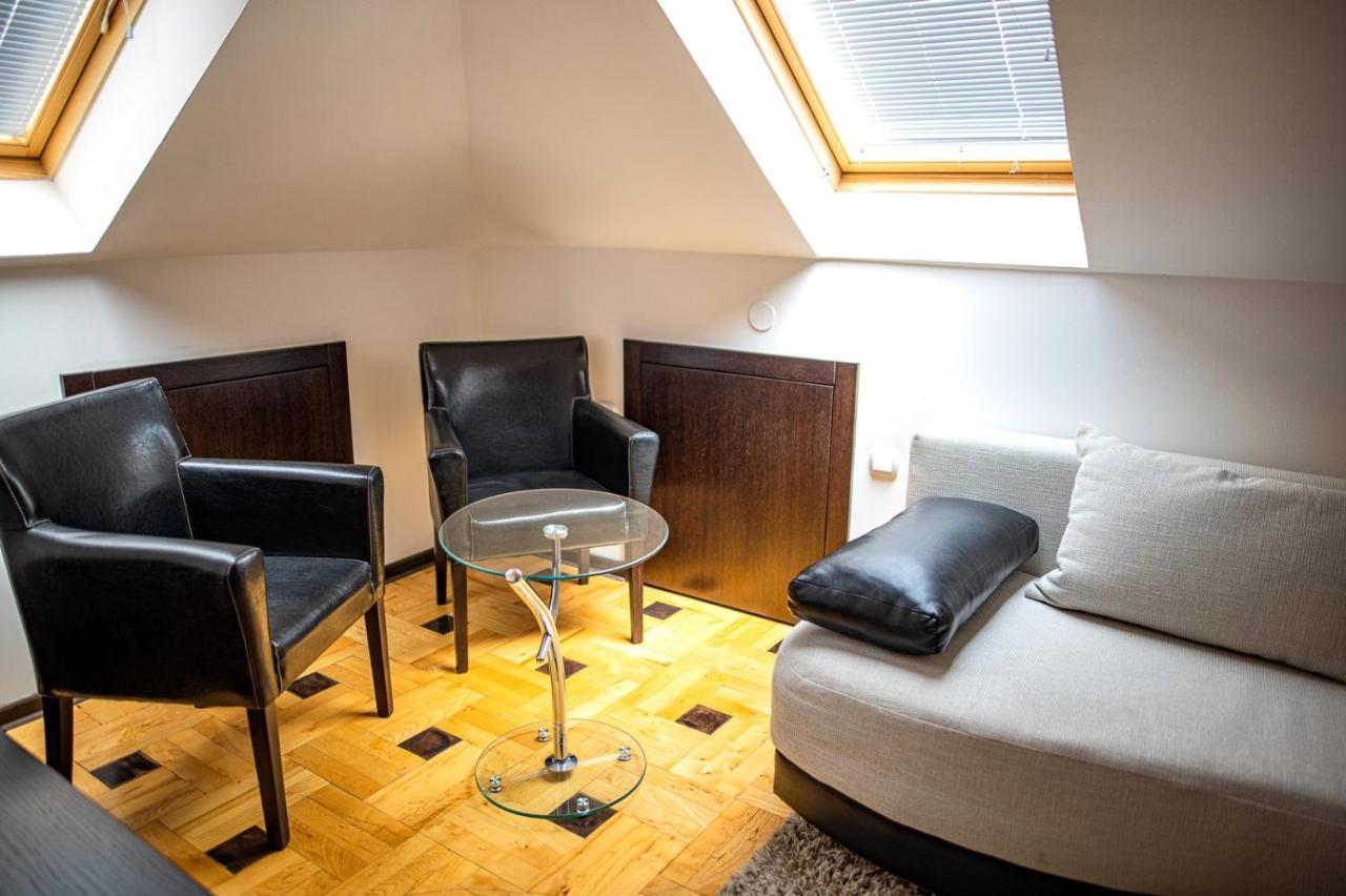 Pleasure Čair apartments Ni Extérieur photo