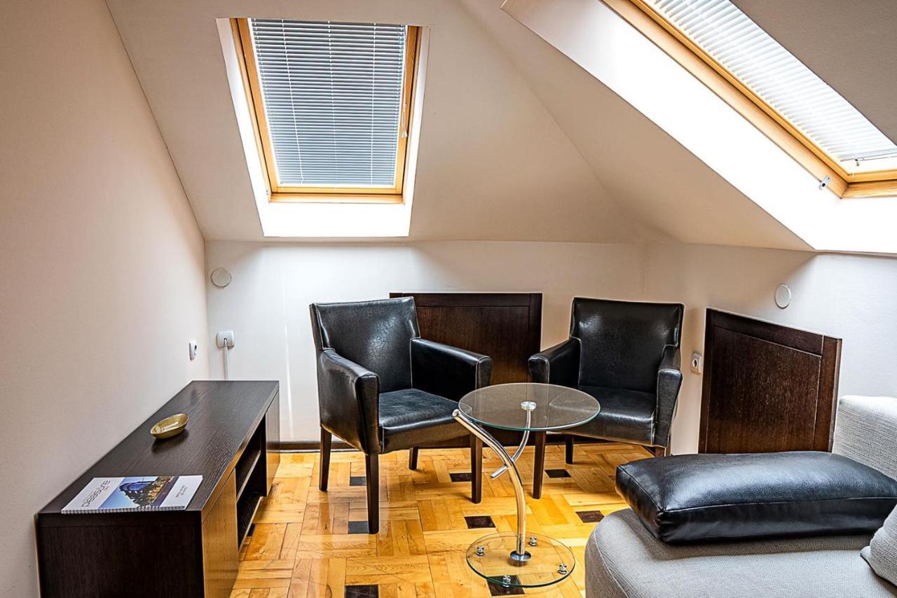 Pleasure Čair apartments Ni Extérieur photo