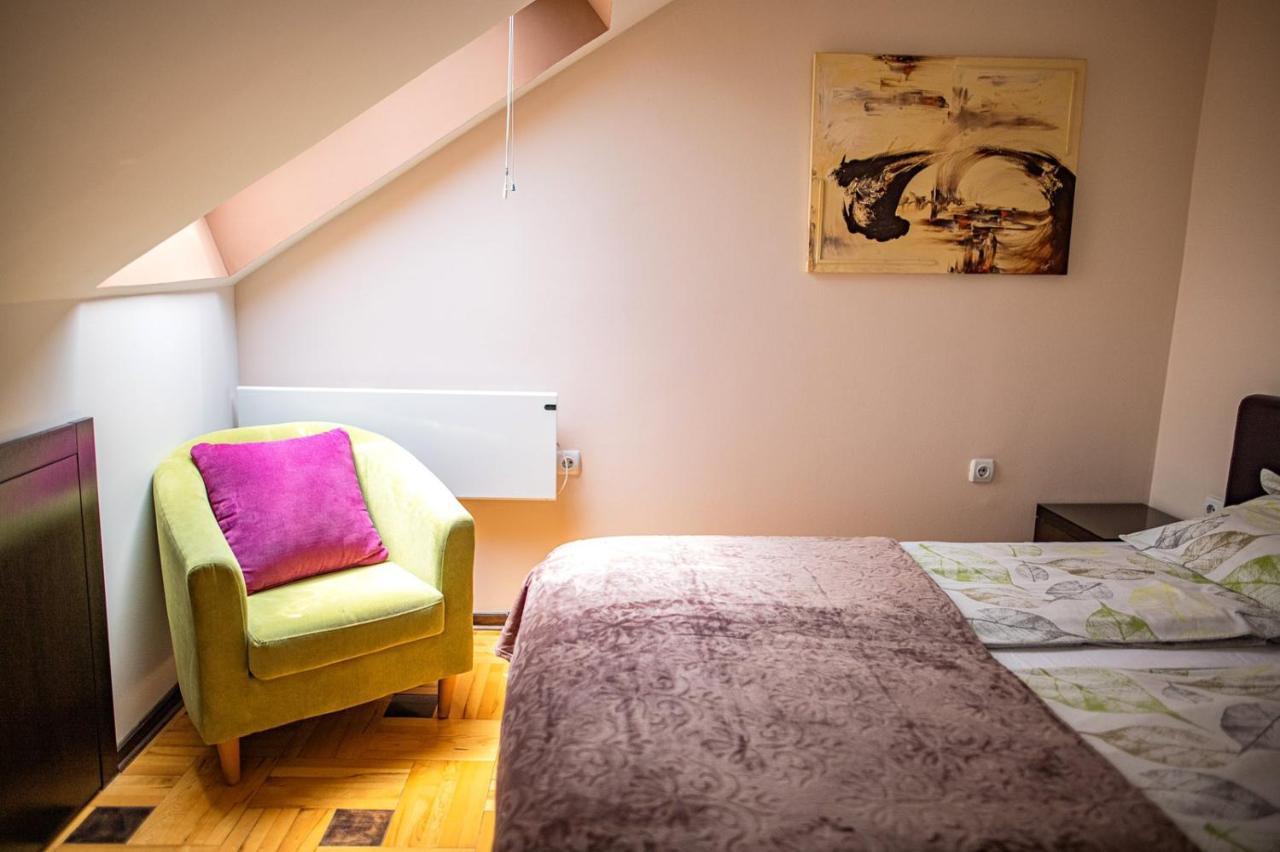 Pleasure Čair apartments Ni Extérieur photo